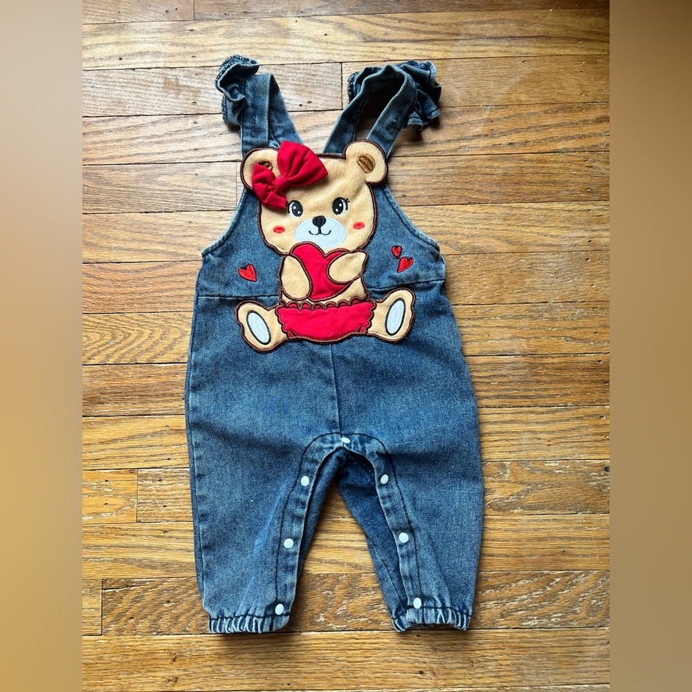 Baby Girl Adorable Denim Bear with heart Overalls size 3-6m